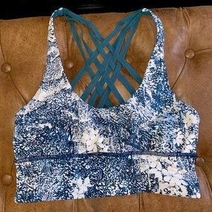 Lululemon Free To Be Moved Bra